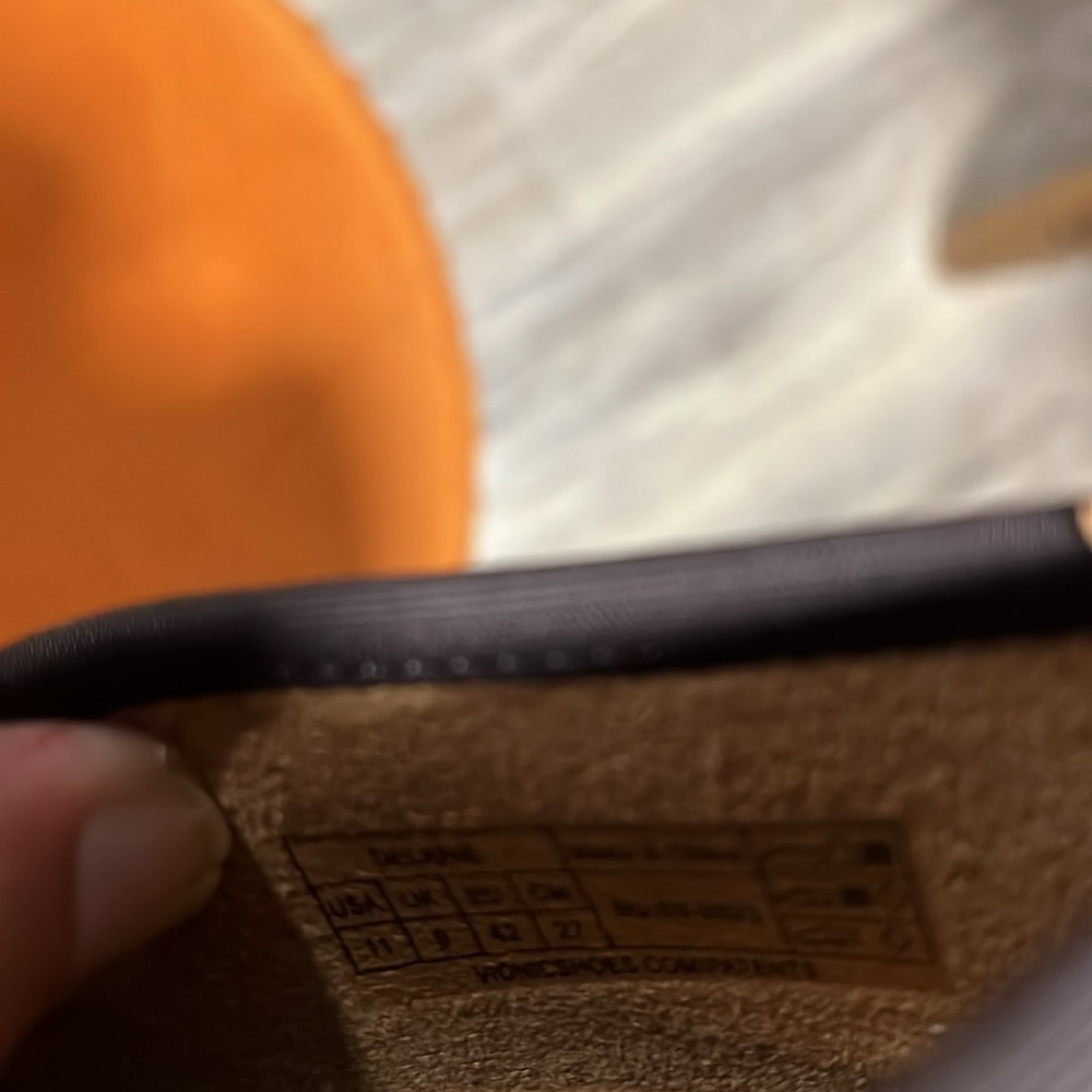 Vionic Delanie Flats - Picture 11 of 11